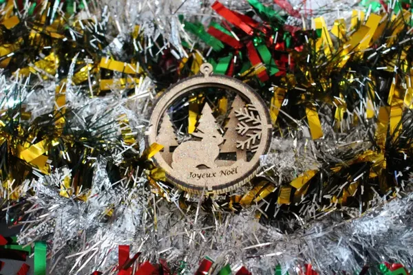 Boule de Noël Lapin et Flocon en Bois 3D