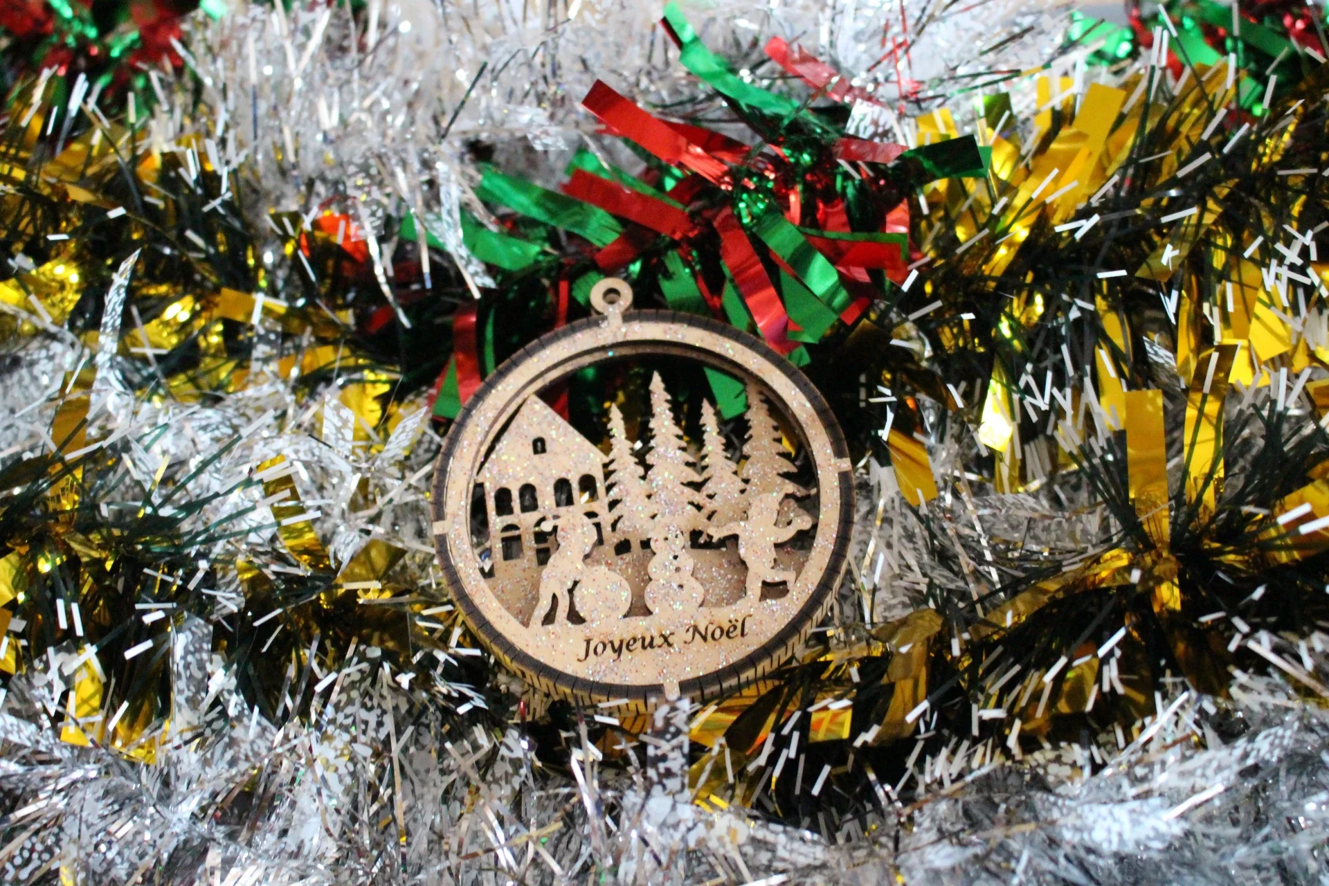 Boule de Noël en Bois Décor Lutin