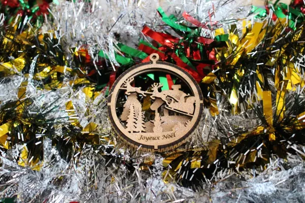 Boule de Noël Père Noël Ronde en Bois 3D
