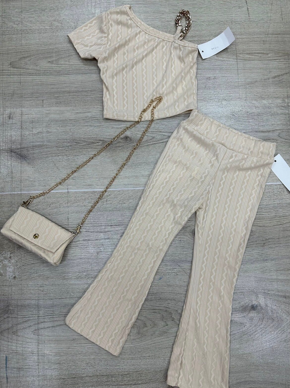 Off shoulder set