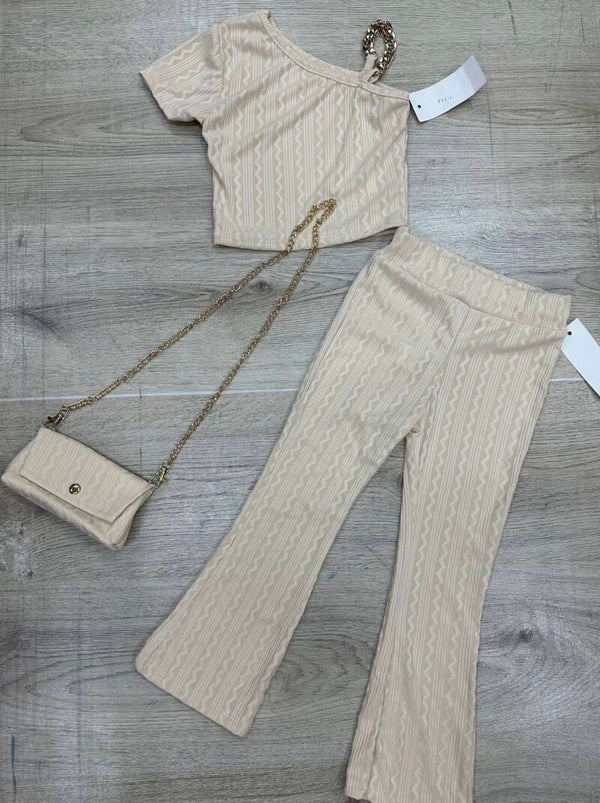 Off shoulder set