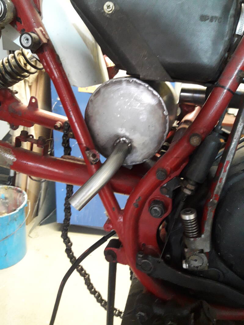 Suzuki SP370 exhaust