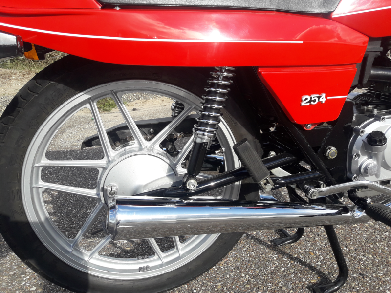 Guzzi 254 project