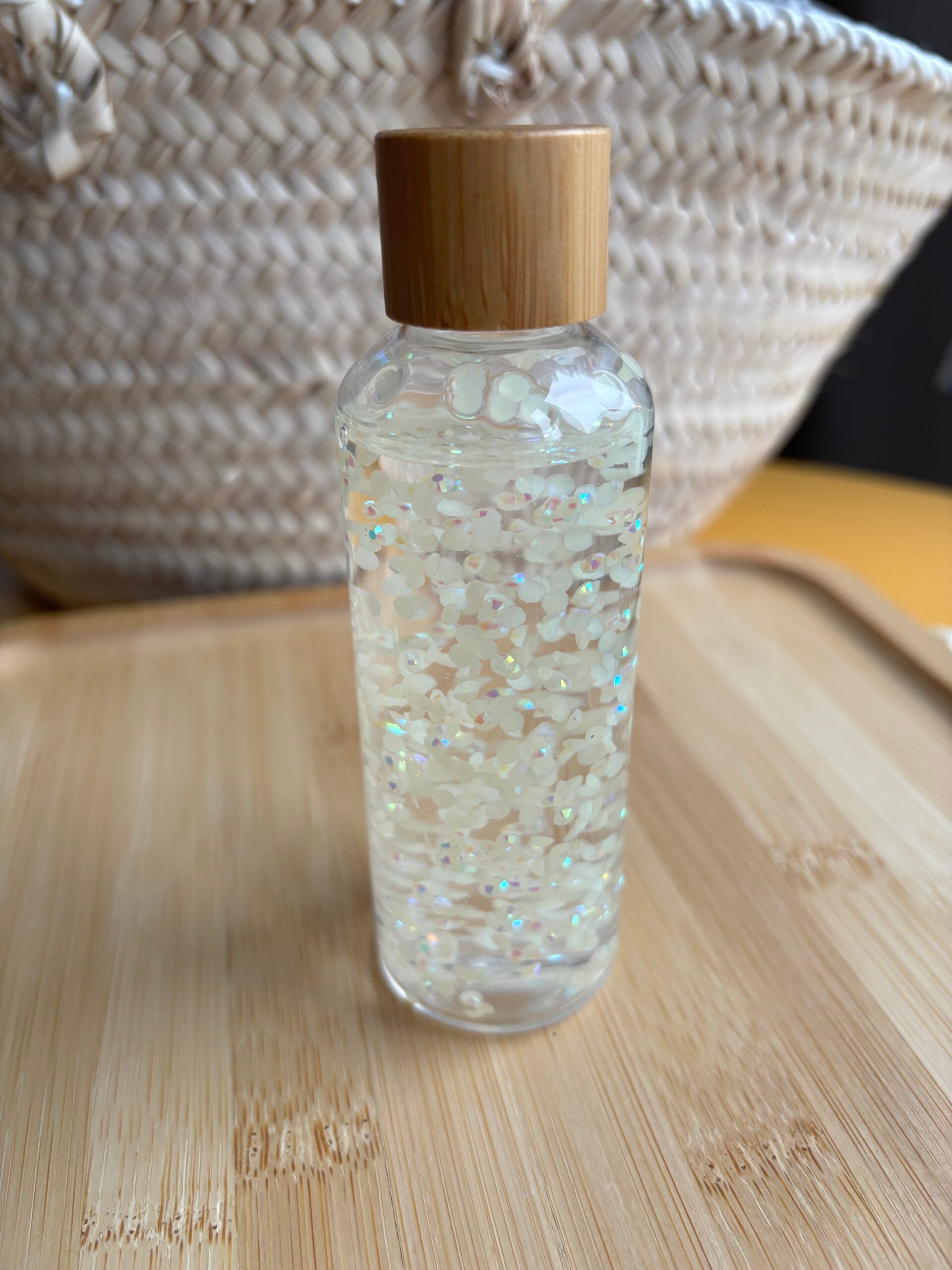 Petits joyaux blanc cassés