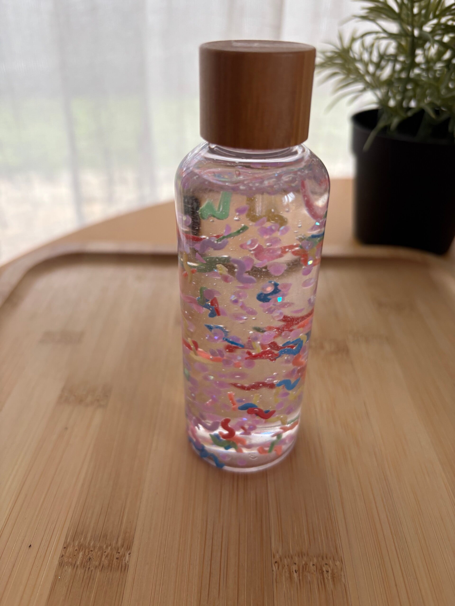 Petits serpentins et joyaux mauve