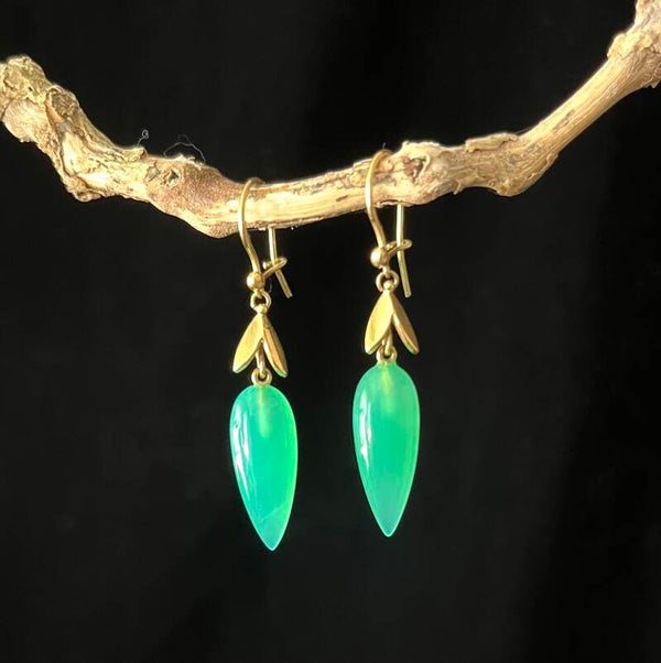 ‘Vliegjes’ hangende oorbellen met chryspopraas