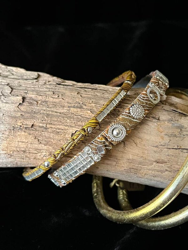 Armbanden van glaspasta, India