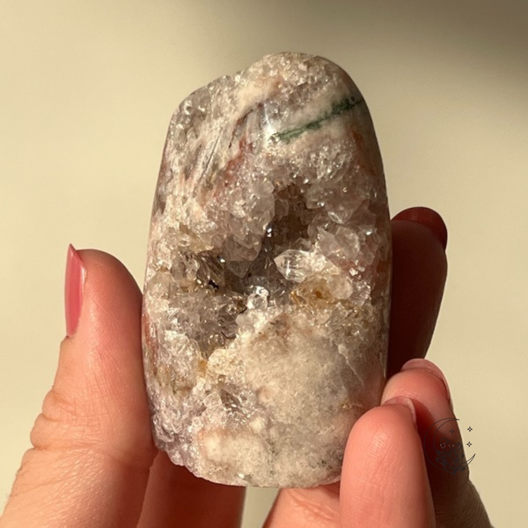 Forme libre / Druse Amethyste Rose  ( Pièce unique)