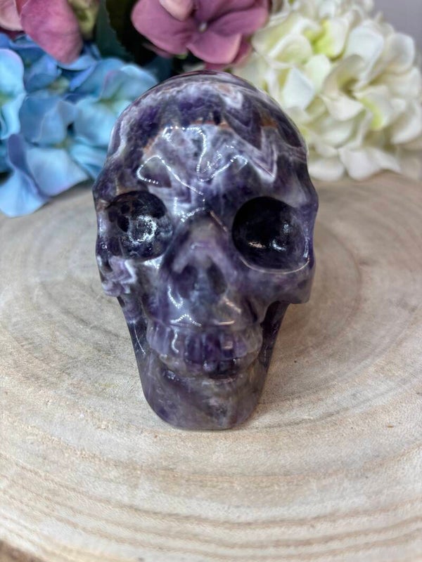 Chevron amethist skull