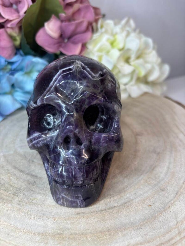 Chevron amethist skull