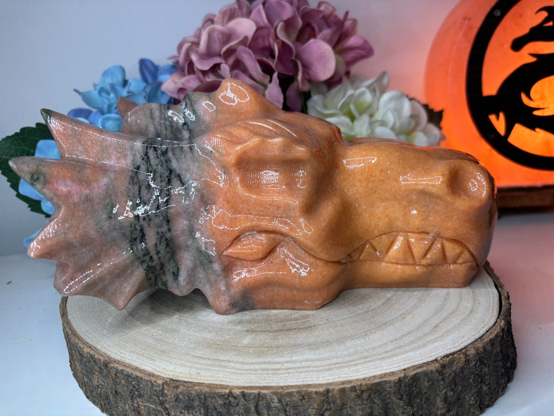 Oranje calciet draak