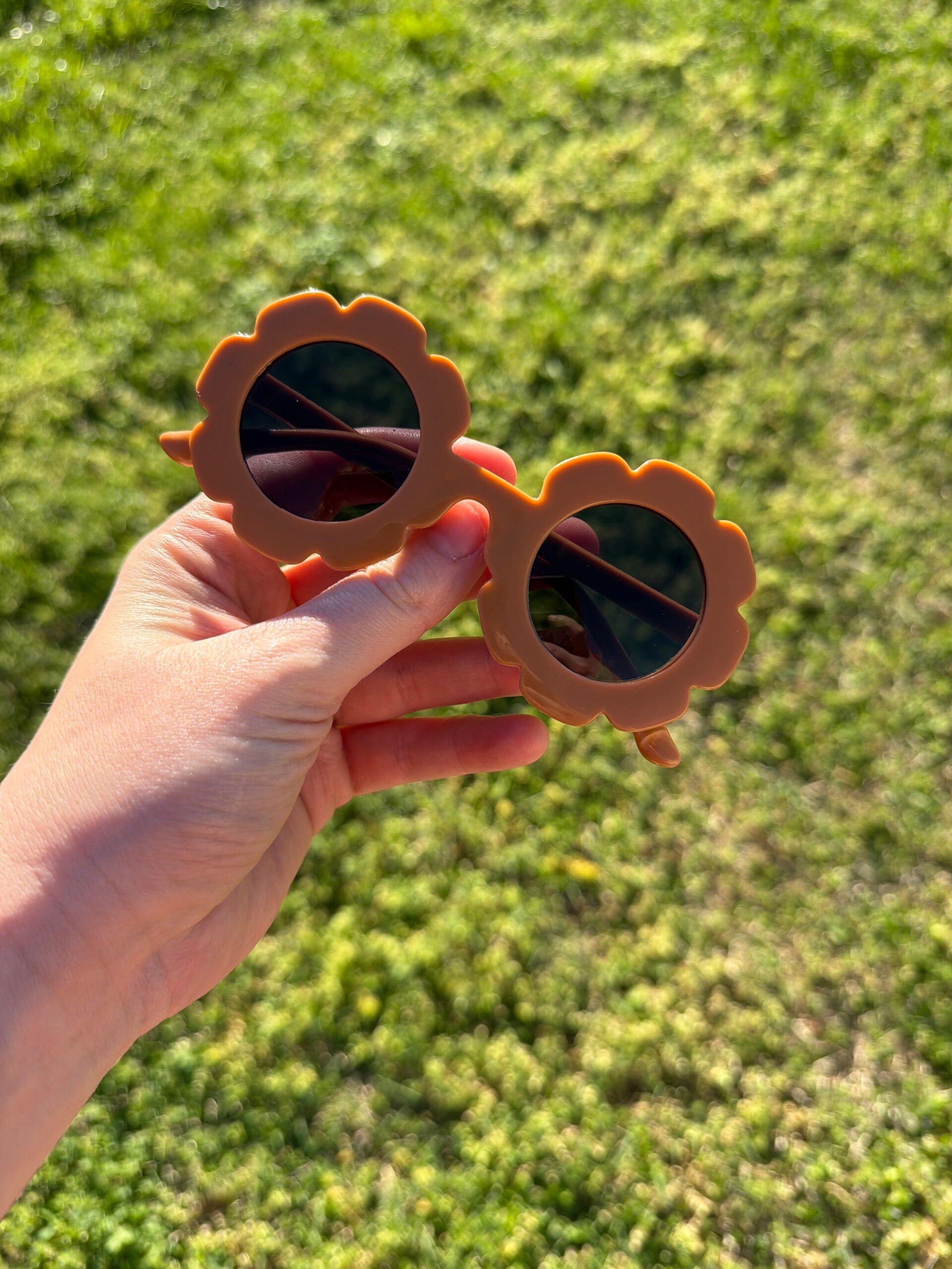 Brown Flower Sunnies