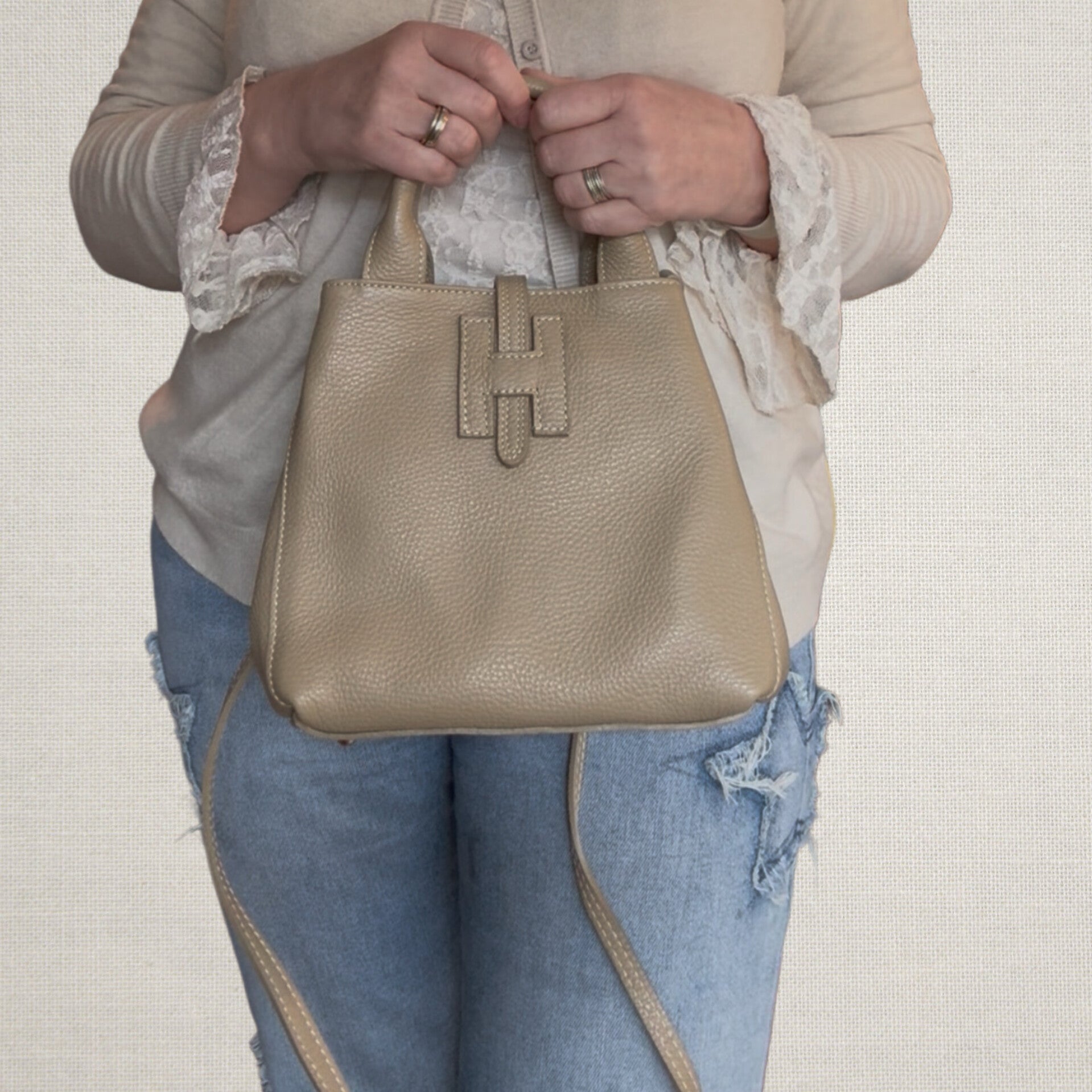 Lederen tas Noor