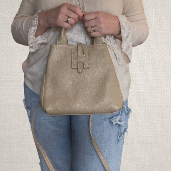 Lederen tas Noor