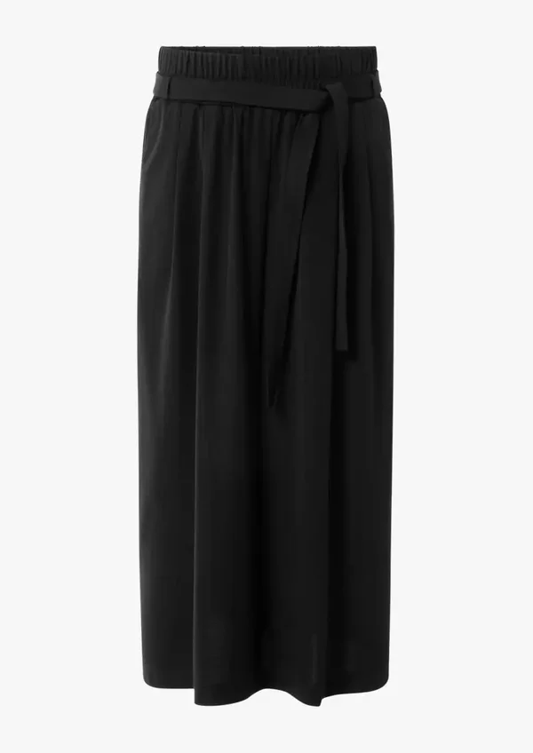 Rok comma black