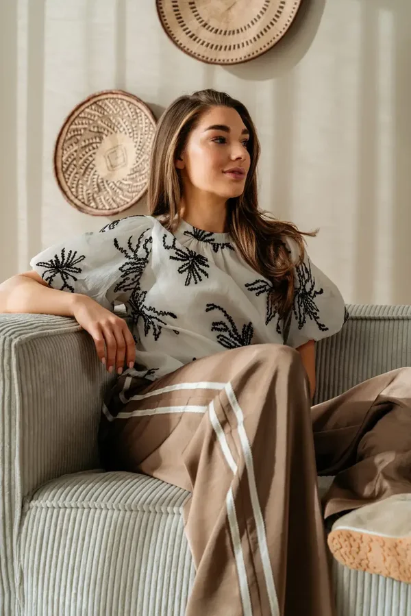 WYANNE M-Beige ANDCOWOMAN