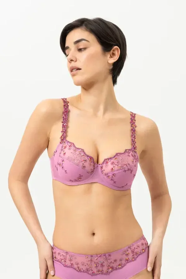 Beugelbeha Serie Delightful Kleur Frozen Orchid 74445 MEY