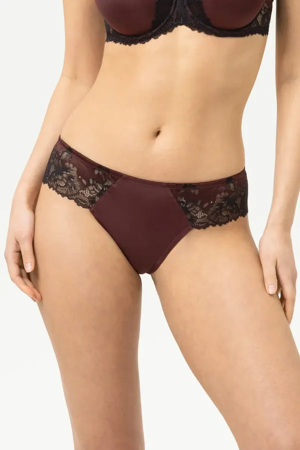 String Serie Luxurious Kleur Hot Maroon MEY