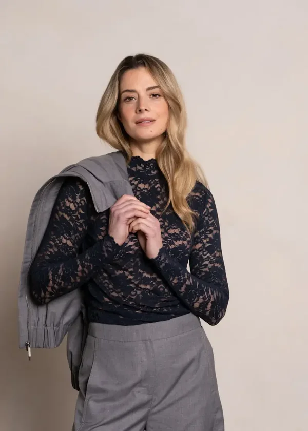 Jeanne Lace Top - Blue Navy SIMPLE