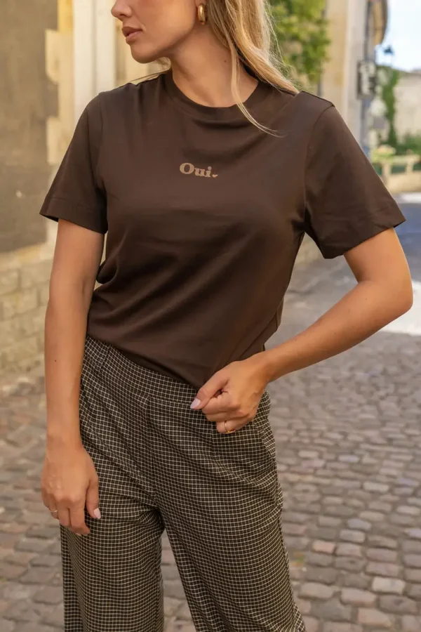 Elvira Casuals T-shirt Oui Dark Coffee
