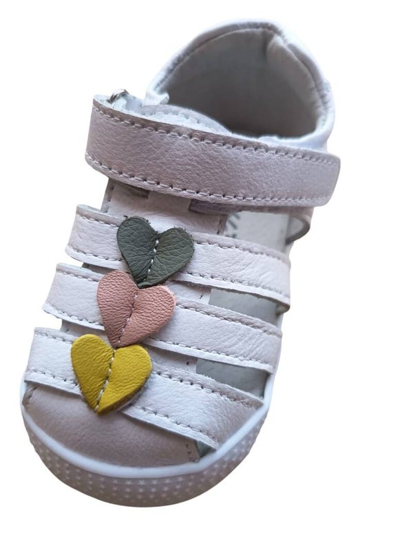 Sandalias respetuosas corazon
