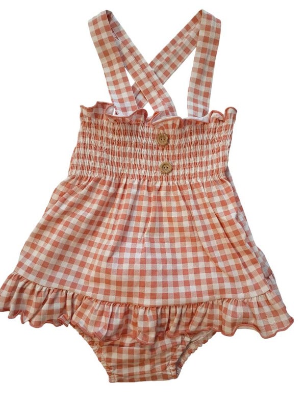 Vestido con cubre melocotón