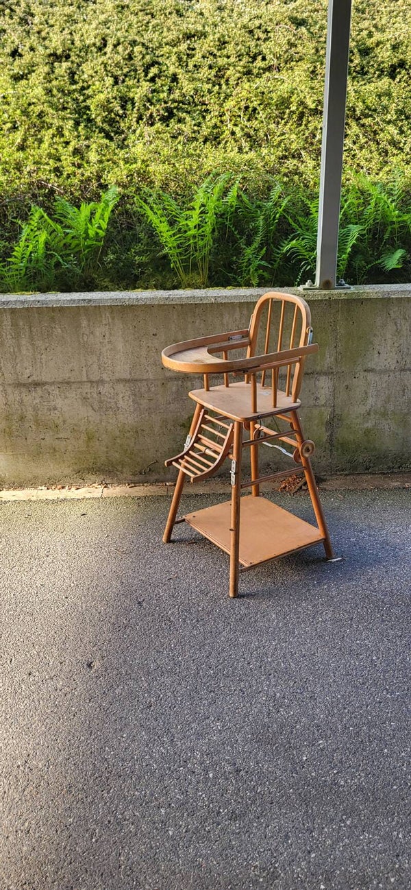 Vintage Kinderhochstuhl aus Holz / umbaubar