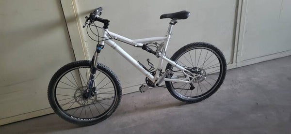 Fully Mountainbike „Opium“ mit Shimano XT / LX