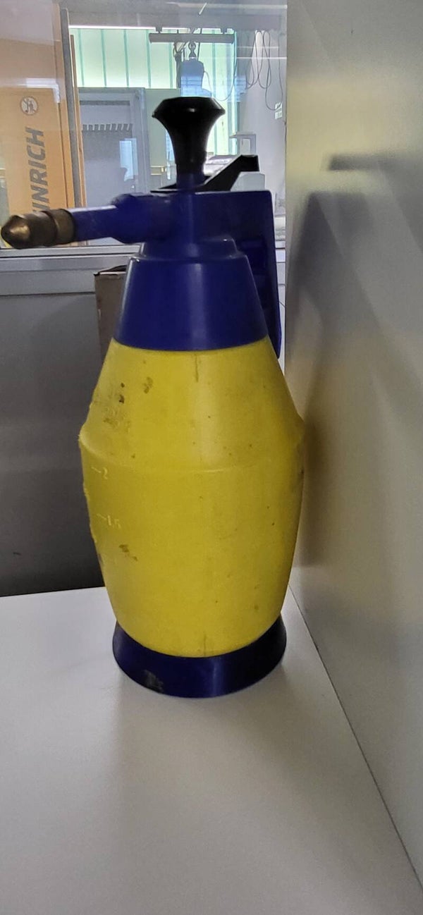 Drucksprüher 2 Liter – Handsprüher für Garten & Haushalt