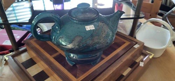 Vintage Keramik-Teekanne mit wunderschöner blau-türkiser Effektglasur.