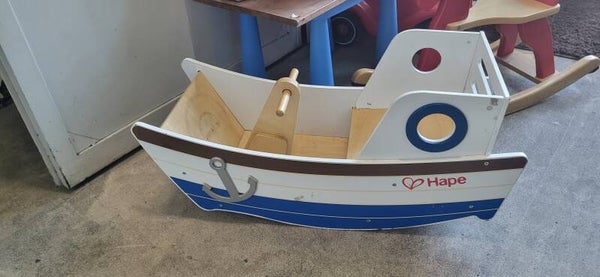 Hape Schaukelboot aus Holz – Piraten-/Spielboot