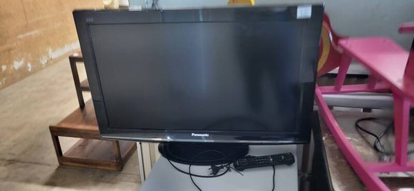 Panasonic Viera Plasma TV inkl. Fernbedienung – voll funktionsfähig