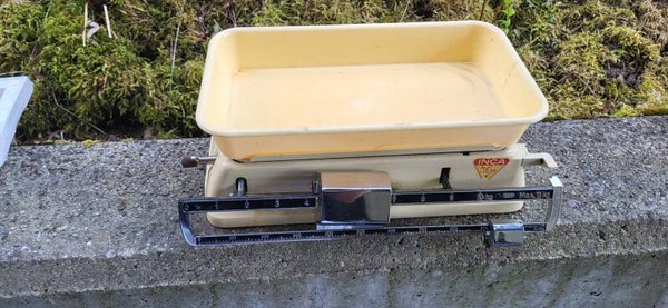 Vintage INCA Deluxe T Küchenwaage 11 kg – Retro Haushaltswaage mit Originalschale