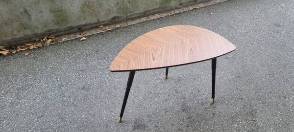 Retro Beistelltisch in Nierenform – Holzoptik – Mid Century Style