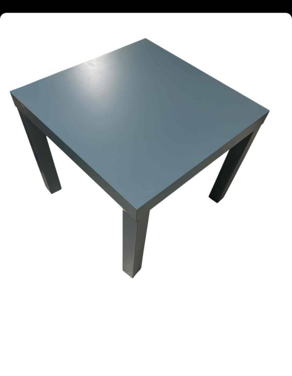 Schwarzer Beistelltisch / Couchtisch – quadratisch, modern