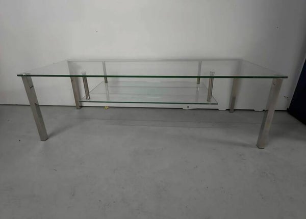 Moderner Glas-Couchtisch mit Metallgestell und 2 Glasplatten – 138 × 50 × 44 cm