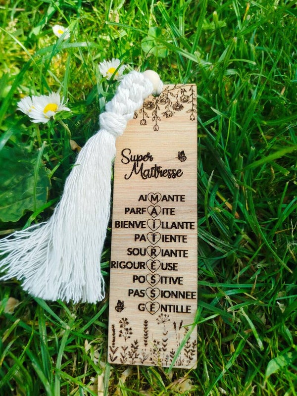 Marque‑page bois personnalisé – cadeau fin d’année pour maîtresse