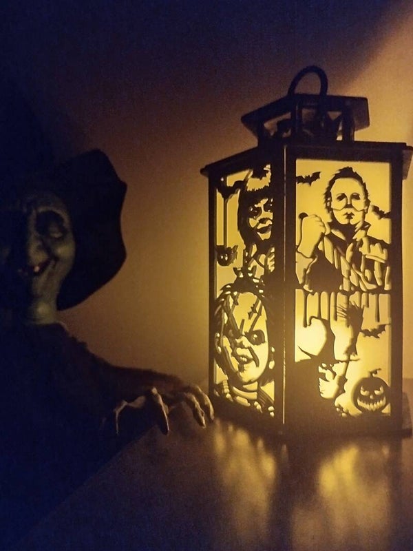 Lanterne Halloween avec personnages de films d’horreur – Bougie LED incluse – Décoration terrifiante
