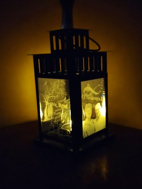 Lanterne commémorative personnalisée – Gravure photo sur verre – Hommage lumineux