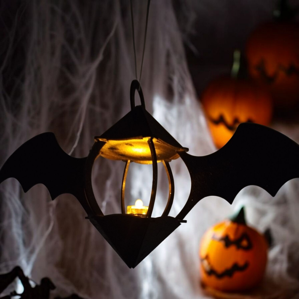 Lampe chauve-souris en bois noir – Déco Halloween Mystique