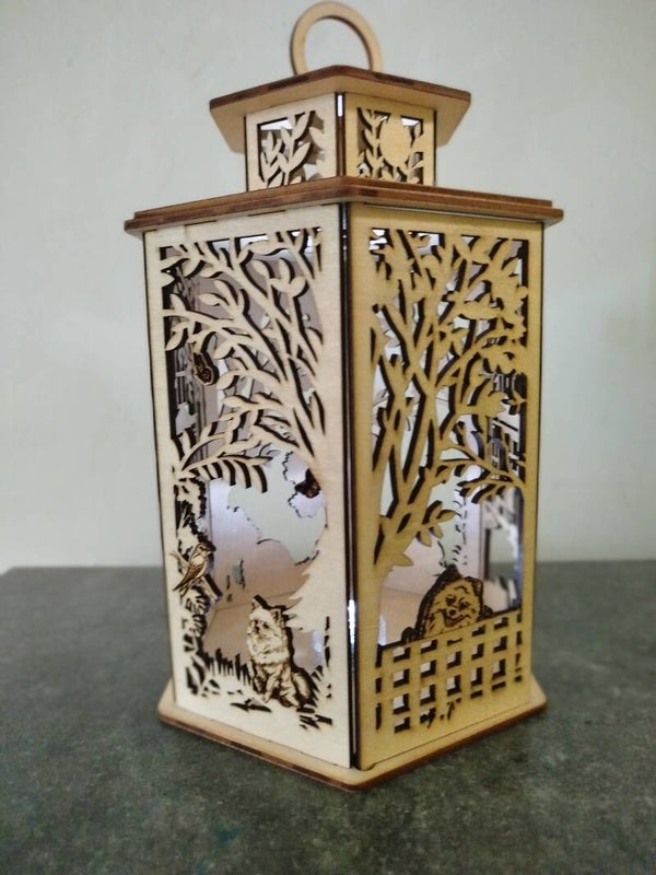 Lanterne personnalisée gravée – Hommage lumineux à votre chien (Mini Spitz ou autre compagnon)