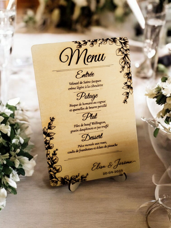 Menu de Mariage en Bois Gravé Personnalisé – Décor Floral