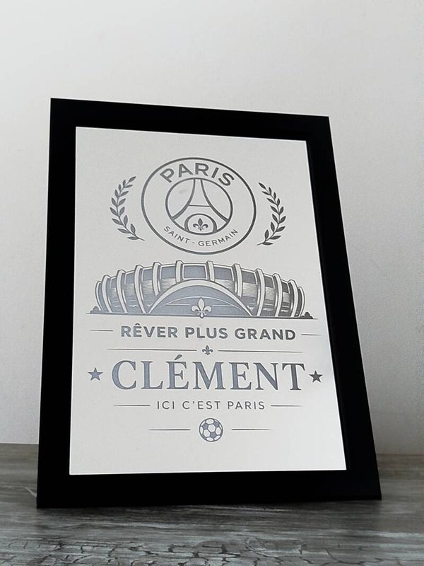 Miroir PSG Personnalisé Gravé – "Rêver Plus Grand" – Cadeau Fan Paris Saint-Germain