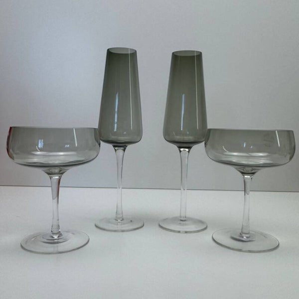 Sektschalen/Sektgläser.Aus hochwertigem, mundgeblasenem Glas