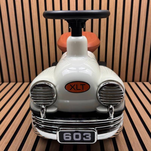 Schiebeauto, Rutschauto mit Fußantrieb.Für Kinder