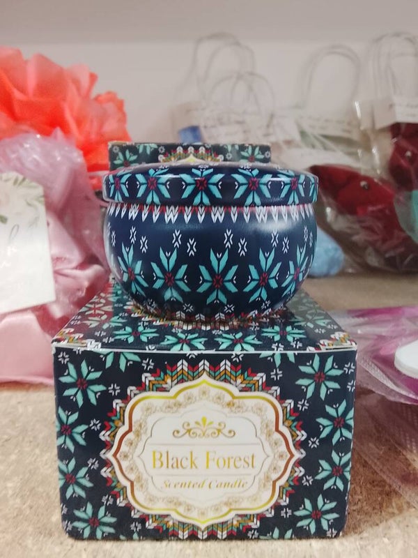 Candela Profumata lunga durata Foresta Nera