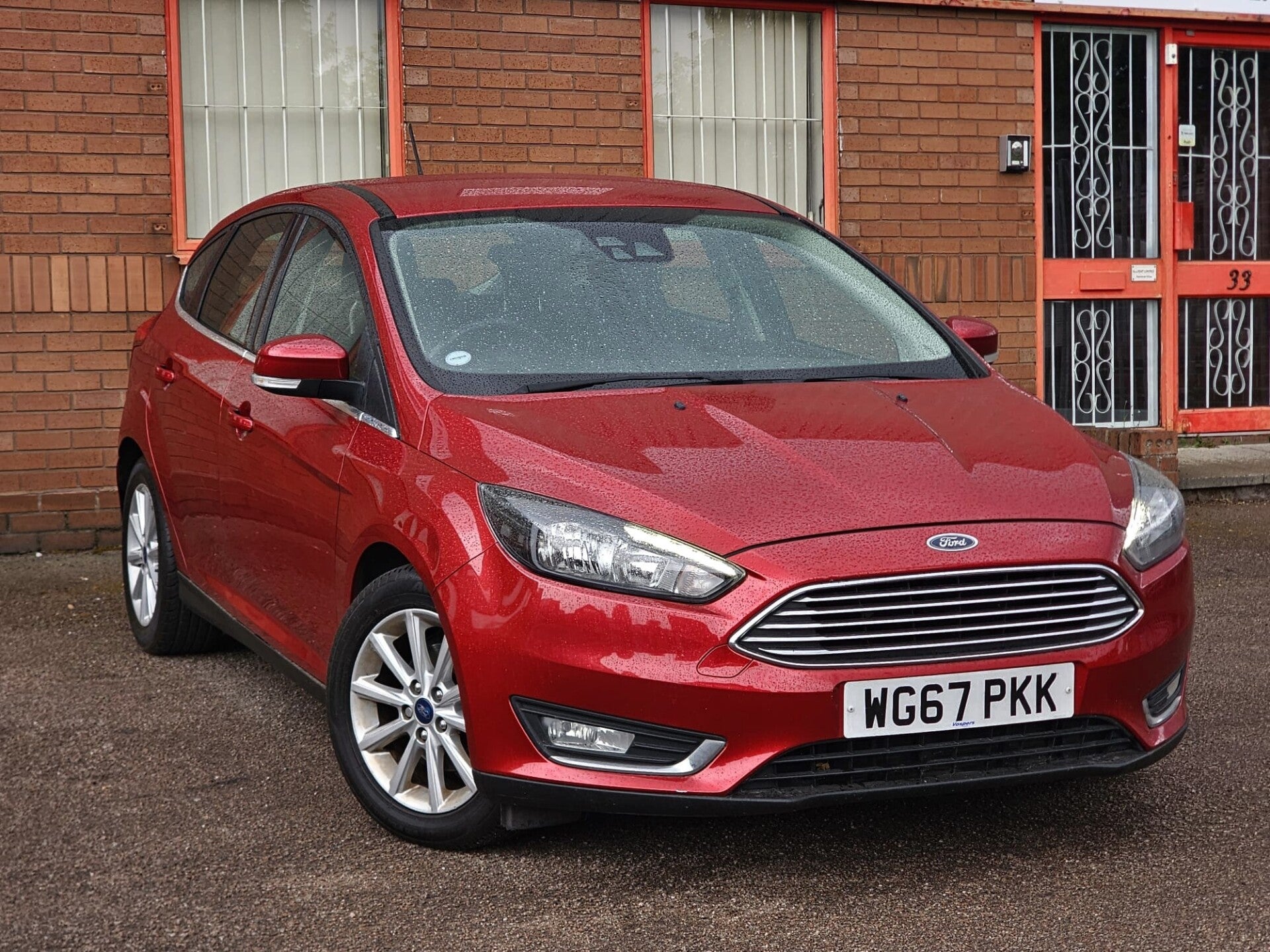 Ford Focus Titanium (2017) 1.0T EcoBoost Titanium Hatchback 5dr Petrol Manual Euro 6 (s/s) (125 ps) New MOT, Wet-Belt & Clutch!