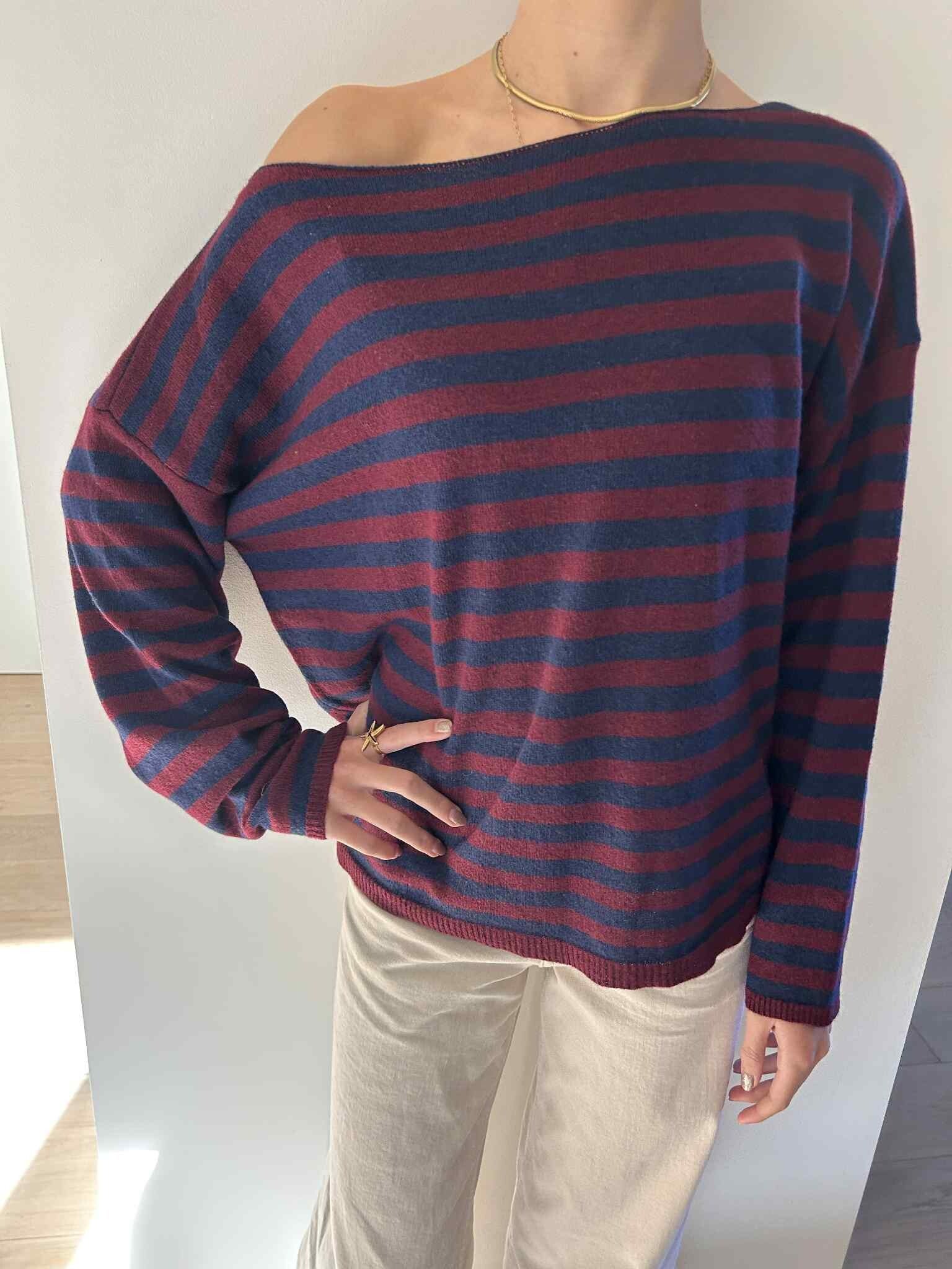 Cashmere boat neck one shoulder sweater - Bordeaux/Navy