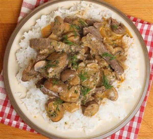 beef stroganoff with rice