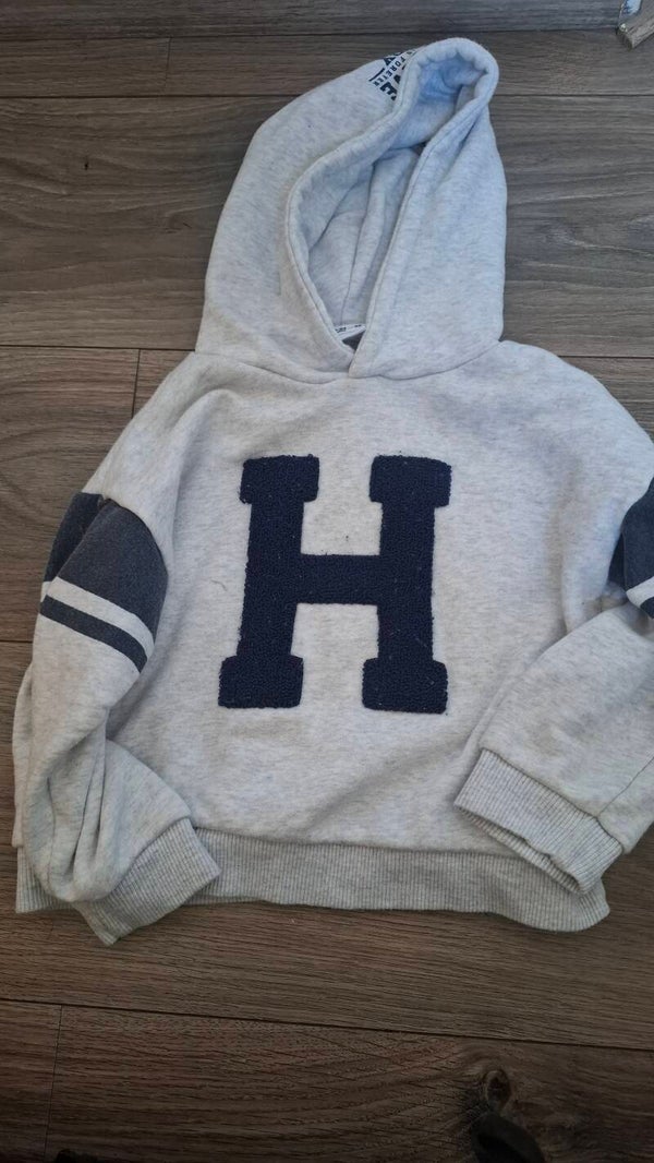 Tweedehandse trui maat 92 zara